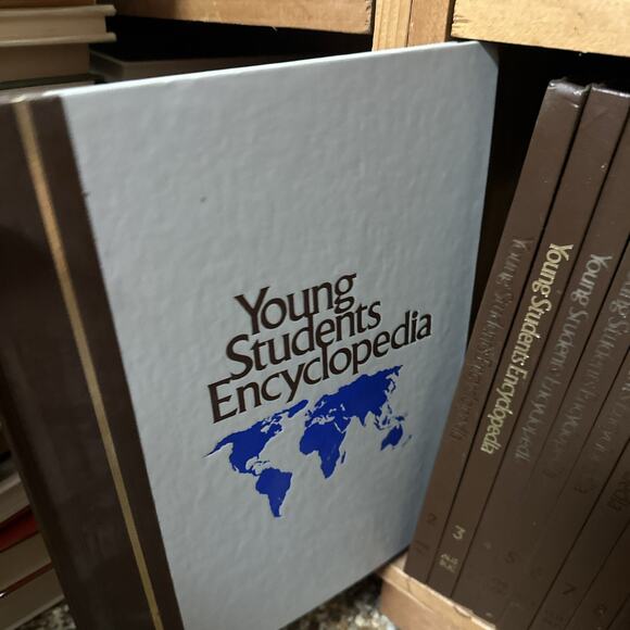 1980 Young Students Encyclopedia Complete 21 Volume Set + 2 Dictionary + Atlas - Picture 3 of 6